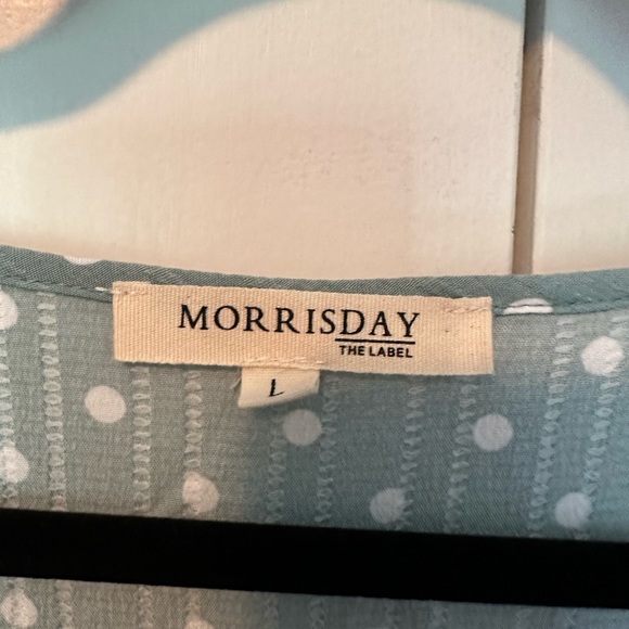 Green and white polkadot flowy dress with tie around the waist, size large - Picture 2 of 4